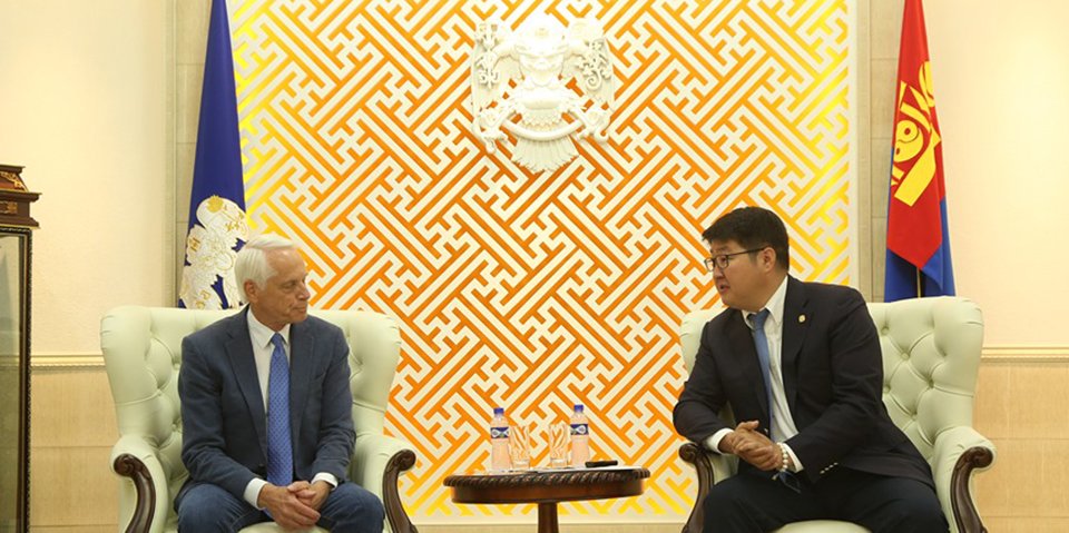 Денвер хотын төлөөлөгчдийг хүлээн авч уулзлаа