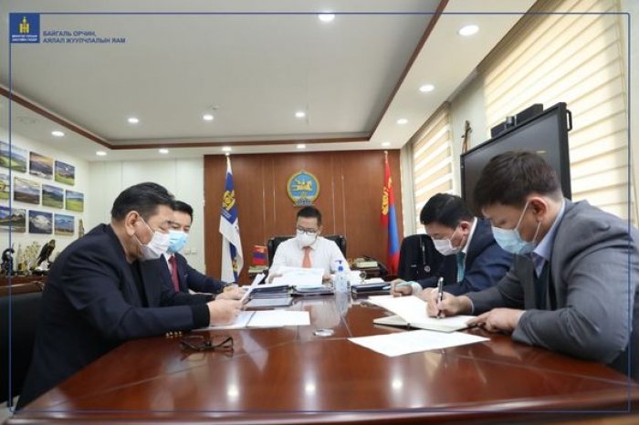 БОАЖ-ын сайд Б.Бат-Эрдэнэ Үндэсний геологийн албаны дарга О.Чулуунтай уулзлаа