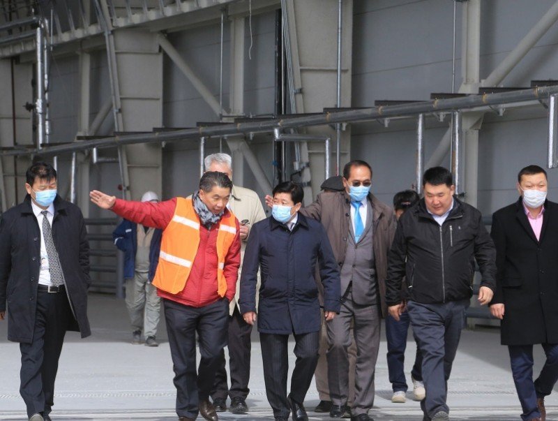 Зам, тээврийн хөгжлийн сайд Б.Энх-Амгалан шинэ нисэх буудалд ажиллалаа