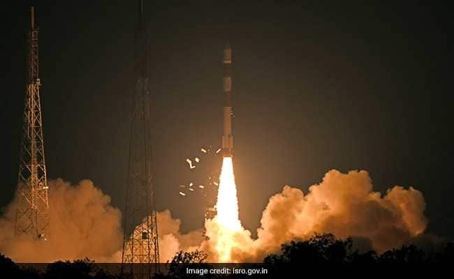 RISAT-2B тагнуулын хиймэл дагуулыг дэлхийн тойрог замд амжилттай оруулжээ