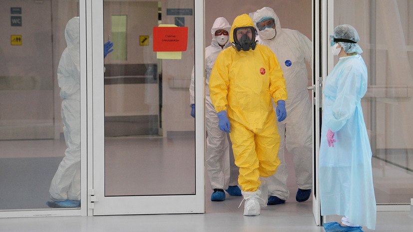 Путин Москвагийн халдвартын эмнэлэгт очив