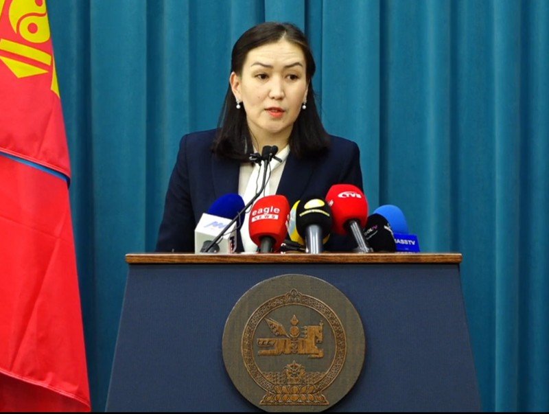 Засгийн газрын хуралдаанаас гаргасан шийдвэрийг танилцуулж байна