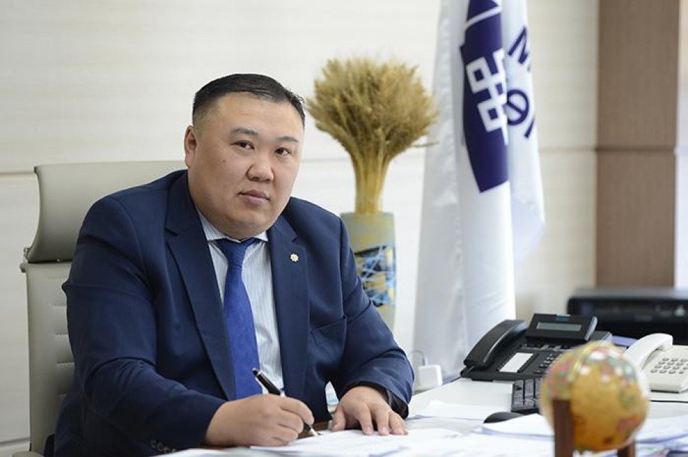 Хөгжлийн банкны захирлаар ажиллаж байсан гурван хүнийг цагдан хорилоо