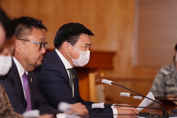 ​  21 АЙМГИЙН ЗАСАГ ДАРГА НАРТАЙ ЦАГ ҮЕИЙН АСУУДЛААР ЦАХИМ УУЛЗАЛТ ХИЙЛЭЭ