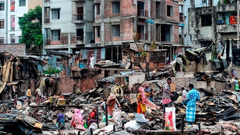 Бангладешт гарсан гал түймрийн улмаас 50 мянган хүн орон гэргүй болжээ