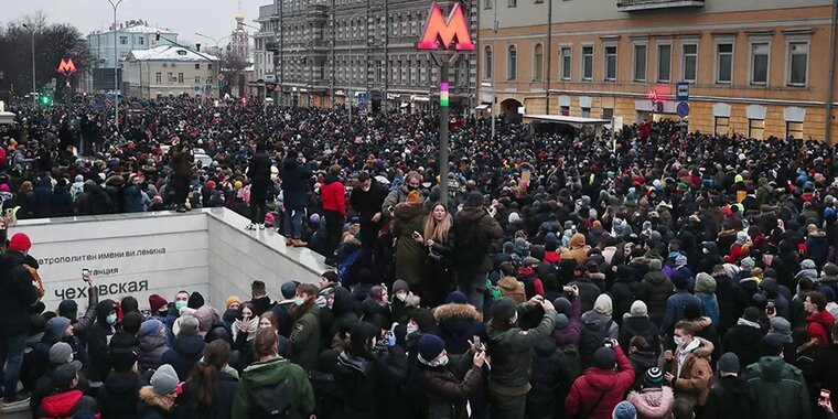 Москва хотод хоёр мянга орчим хүн эсэргүүцлийн ажиллагаанд оролцжээ