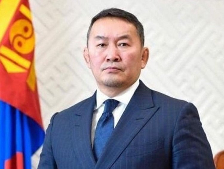 Нэг сая төгрөг өрх бүрд өгөхгүй тохиолдолд хатуу хөл хорио тогтоохгүй байх саналыг Ерөнхийлөгч Засгийн газарт хүргүүлэв