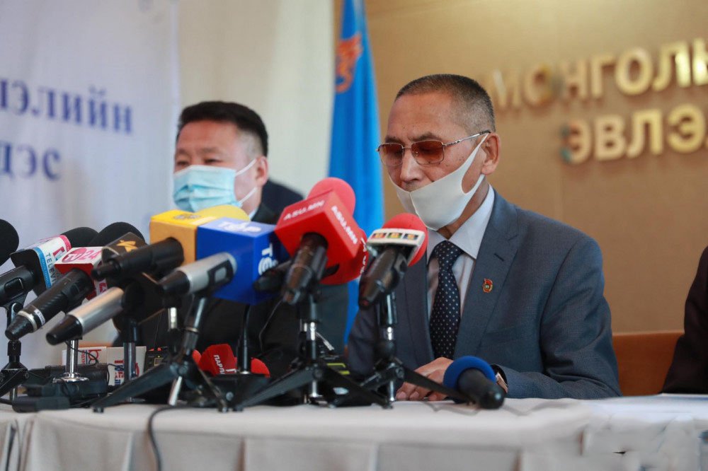 Б.Баяраа: УБТЗ дахь ажлын байрны бэлгийн дарамтыг таслан зогсоохгүй байна