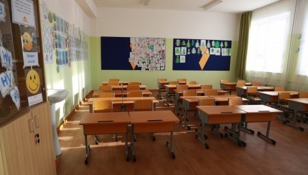 ЕБС-ийн бүх анги арванхоёрдугаар сарын 20-ноос ЗУРГААН ДОЛОО ХОНОГ АМАРНА