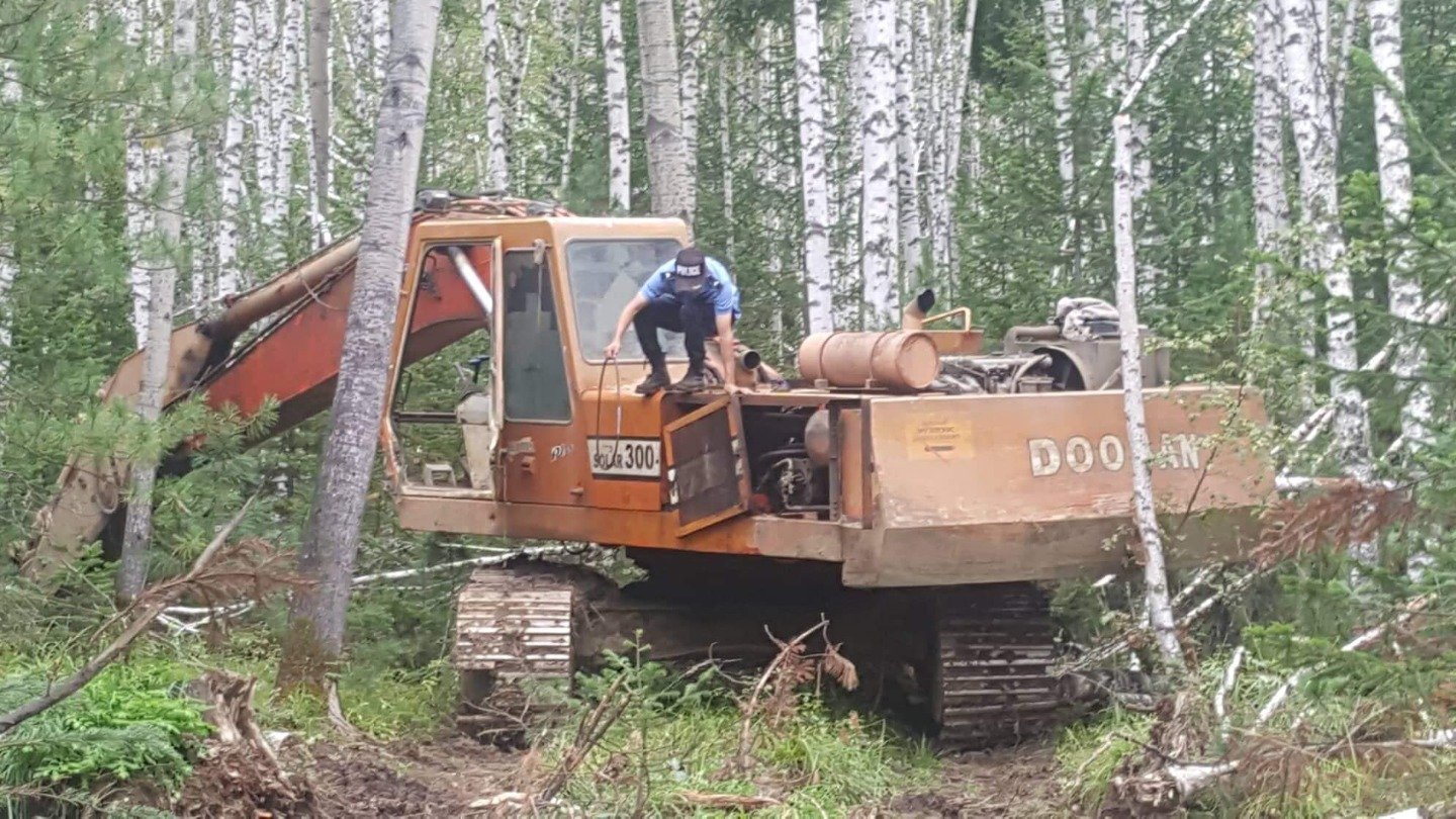 Ухах талбайгаа дураараа сонгож ухдаг, хэтрүүлэн ухдаг, ус ашиглах гэрээ, зөвшөөрөлгүй, төлбөр төлдөггүй зэрэг зөрчил илэрчээ