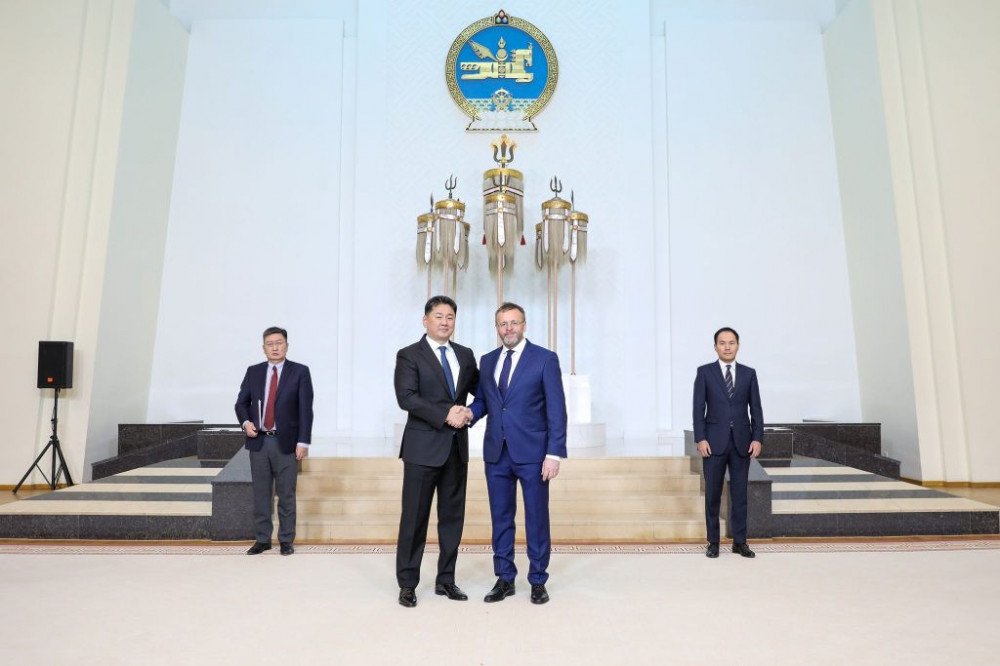 Бүгд Найрамдах Чех Улсаас Монголд суух Элчин сайд Итгэмжлэх жуух бичгээ өргөн барив