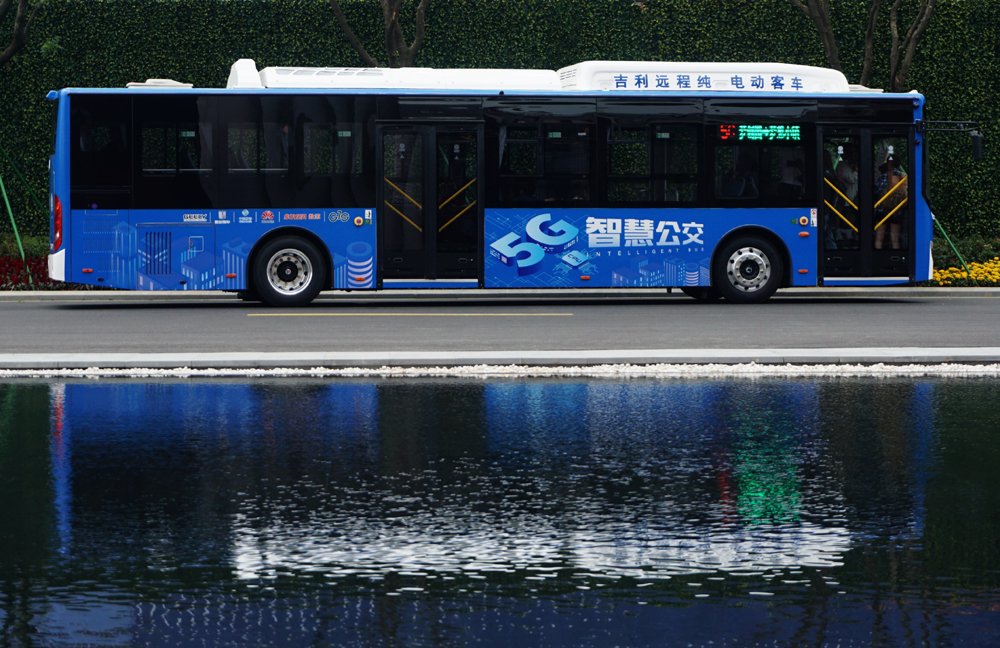 Хятадад 5G технологи бүхий автобус нэвтрүүлжээ