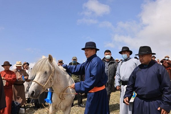 У.Хүрэлсүх: Уул усны тахилга, уламжлалт зан үйлийг тасралтгүй хадгалж, үрийн үрд өвлүүлэн бадрааж явах учиртай