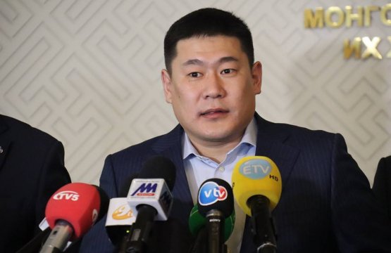 Шууд:  Ерөнхий сайд 3%-ийн хүүтэй зээлийн асуудлаар Хаанбанкны салбар дээр ажиллаж байна