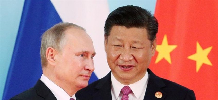 Ши Жиньпин, Владимир Путин нар 30 гаруй баримт бичиг үзэглэнэ