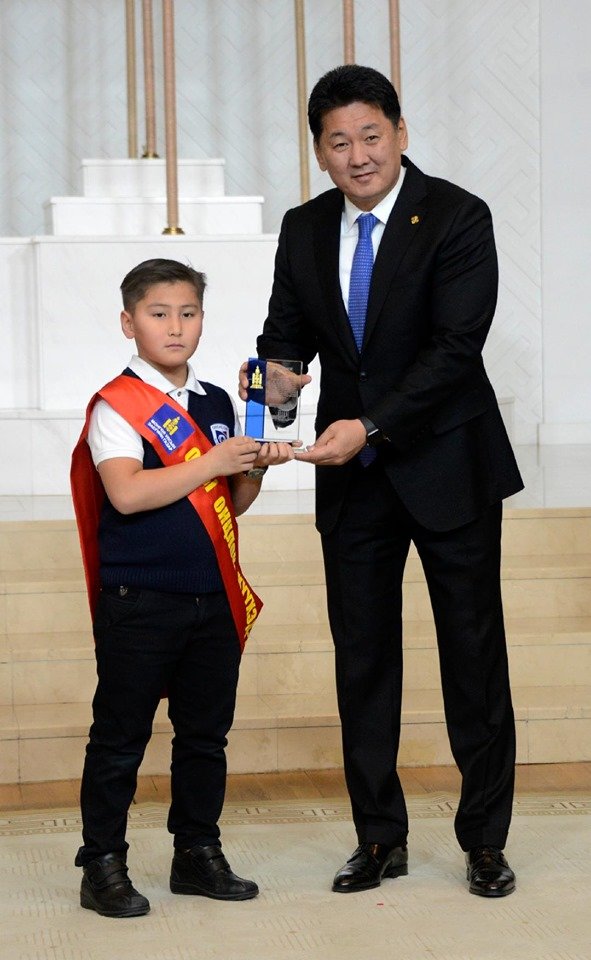 Орчлон сургуулийн сурагч Н.Нэмүн