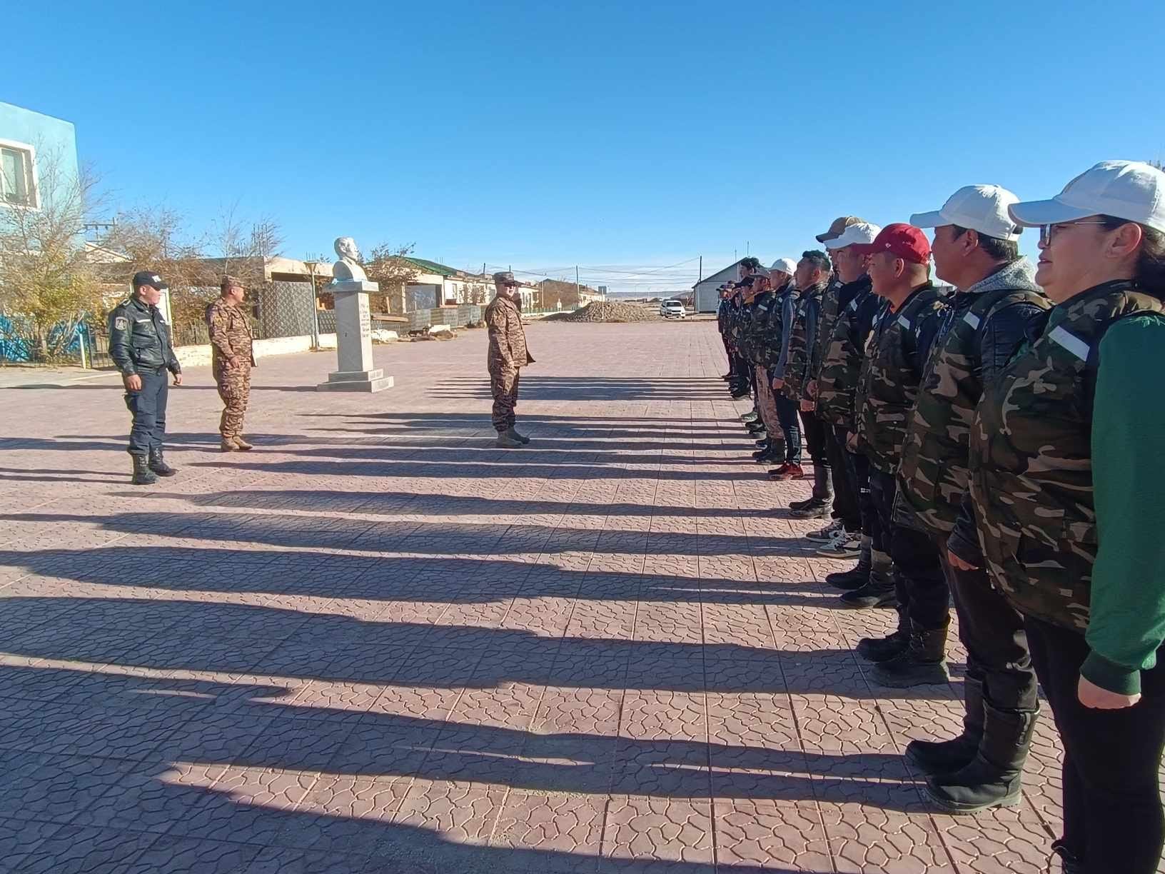 ОРОН НУТГИЙН ХАМГААЛАЛТЫН ТОМИЛГООТ БҮРЭЛДЭХҮҮНТЭЙ ХЭЭРИЙН ДАДЛАГА СУРГУУЛЬ ЗОХИОН БАЙГУУЛАГДАЖ БАЙНА.