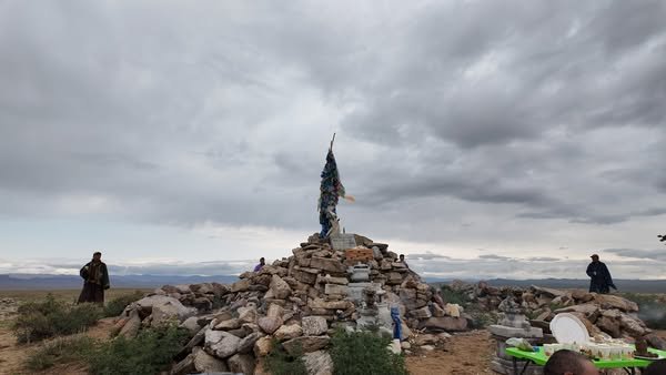ТАХИЛГЫН ЁСЛОЛ ҮЙЛДЛЭЭ.