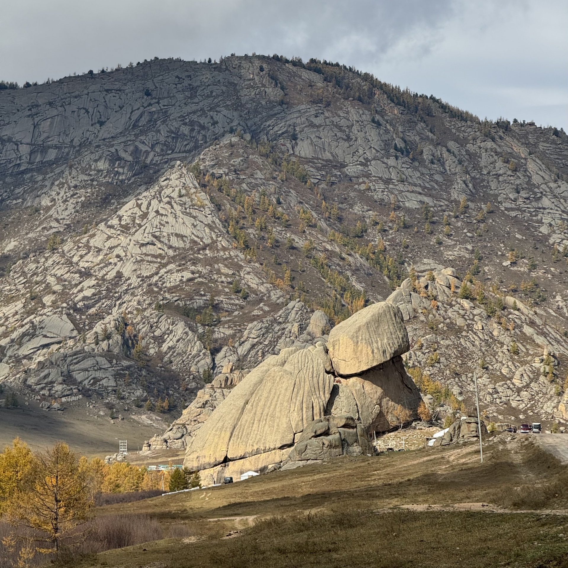 TERELJ NATIONAL PARK & CHINGGIS KHAAN STATUE (Overnight tour)