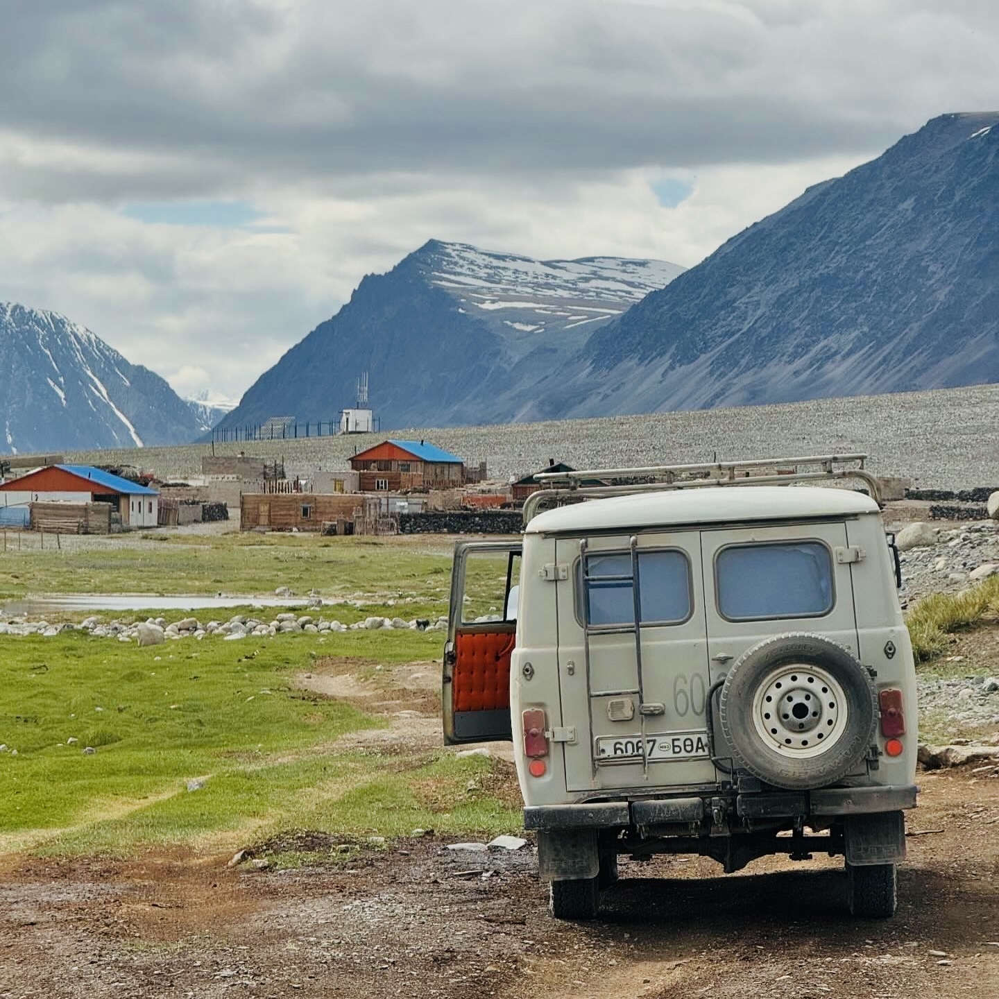 ALTAI TAVAN BOGD NATIONAL PARK