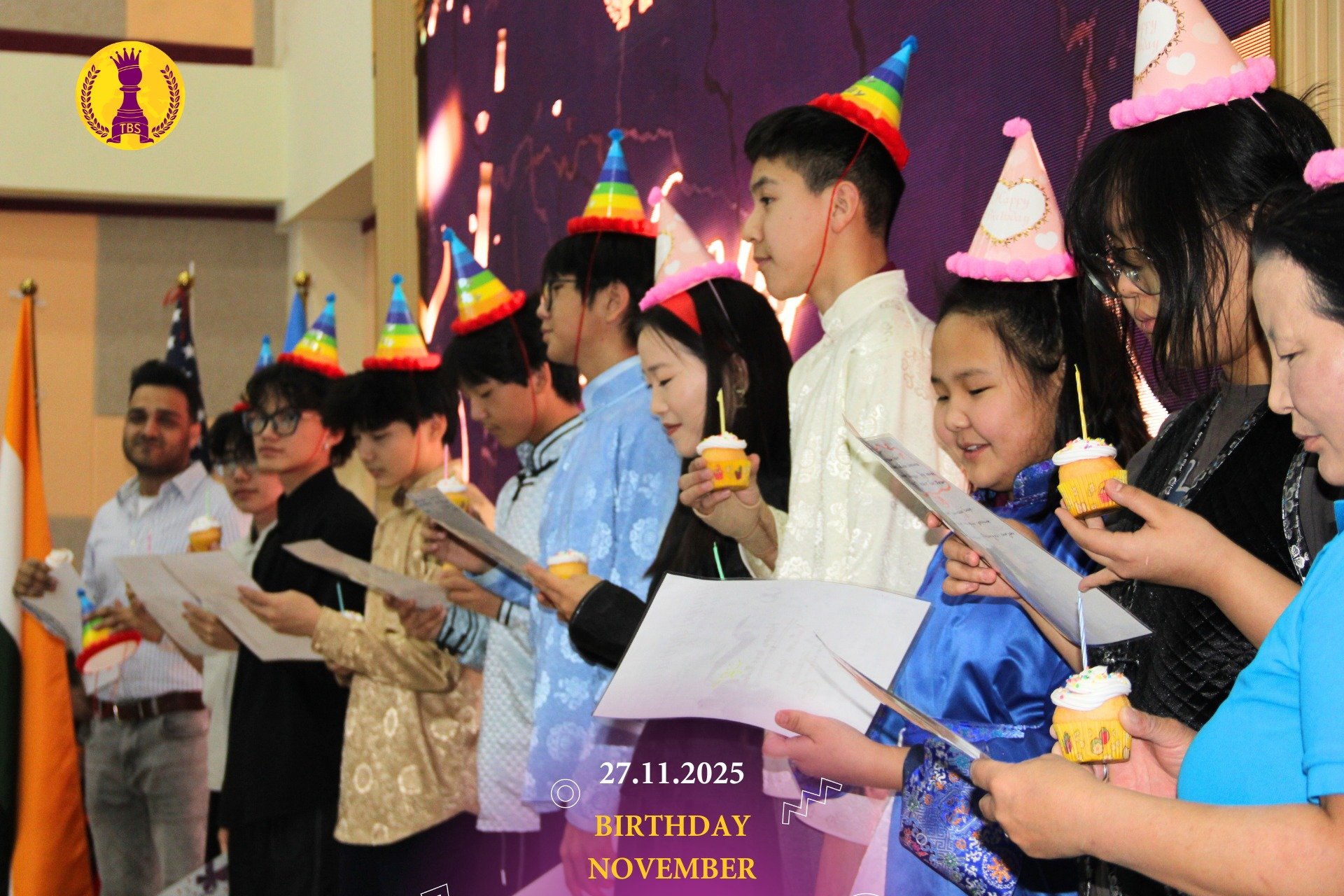 АРВАННЭГДҮГЭЭР САРД ТӨРСӨН ХҮН БҮРД БАЯРЫН МЭНД ДЭВШҮҮЛЬЕ! 