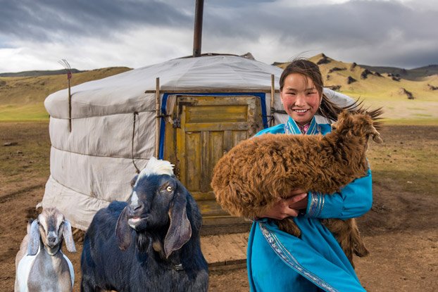 Mongolian kids are Loving animal