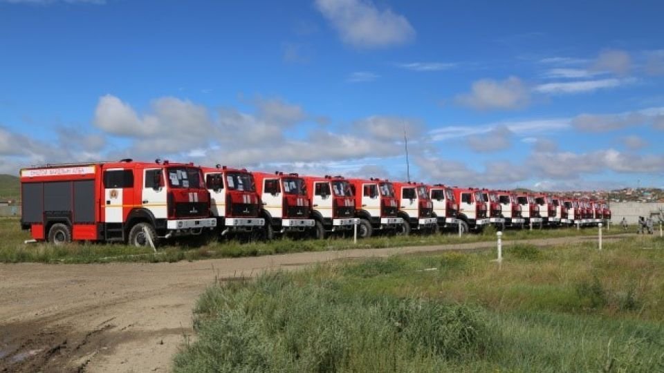 Беларусь улсаас гал түймэр унтраах тусгай зориулалтын 40 ширхэг машин тээвэрлэв. 