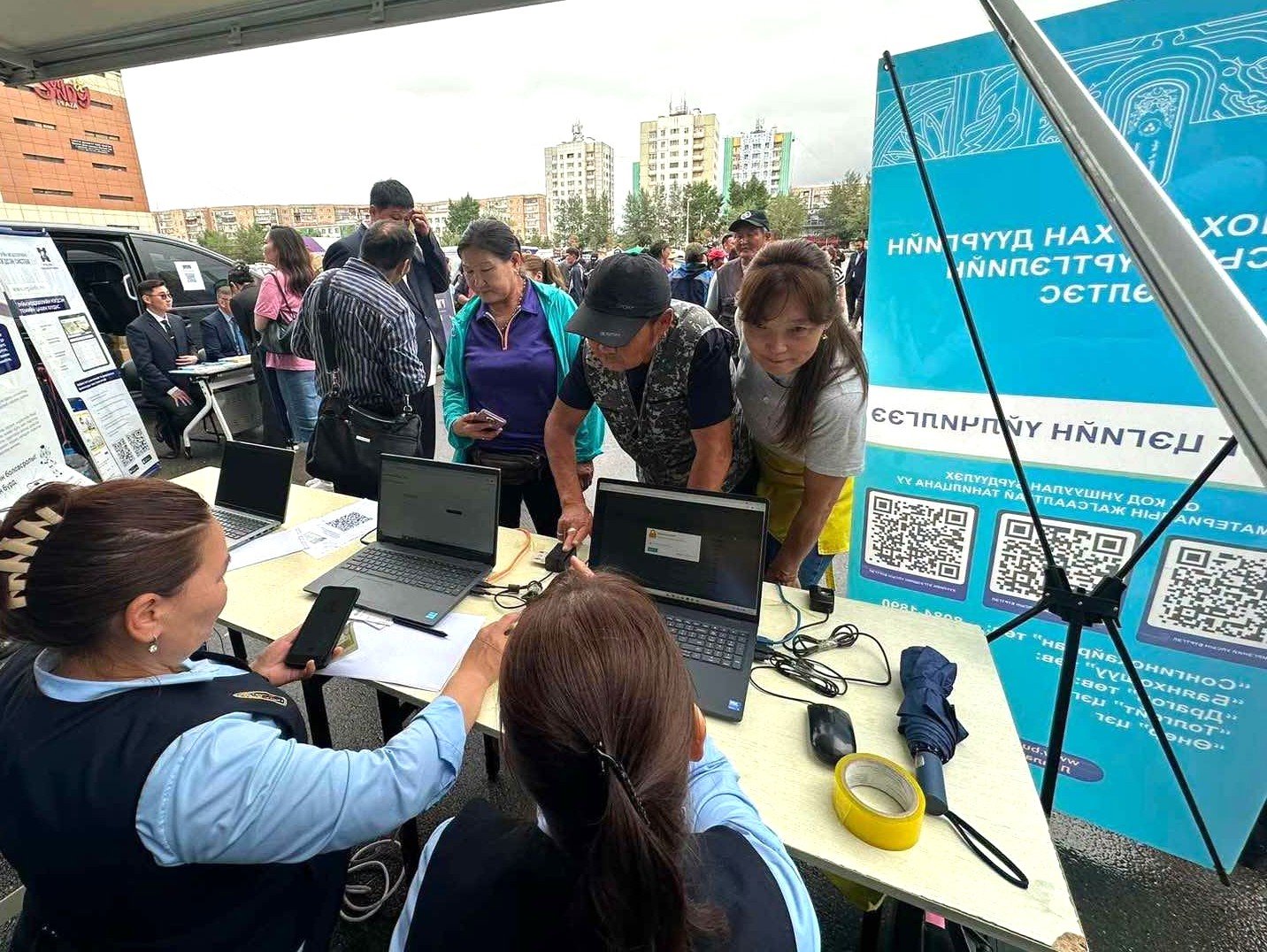 On July 30, 2026, the “Mobile Office” provided state registration services to 72 citizens and delivered relevant information and guidance.