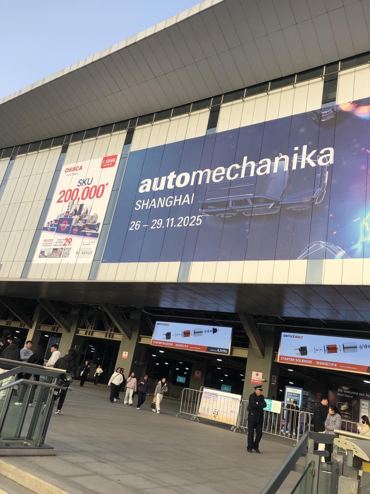 ОЛОН УЛСЫН АВТО МЕХАНИКИЙН ҮЗЭСГЭЛЭНД ОРОЛЦЛОО