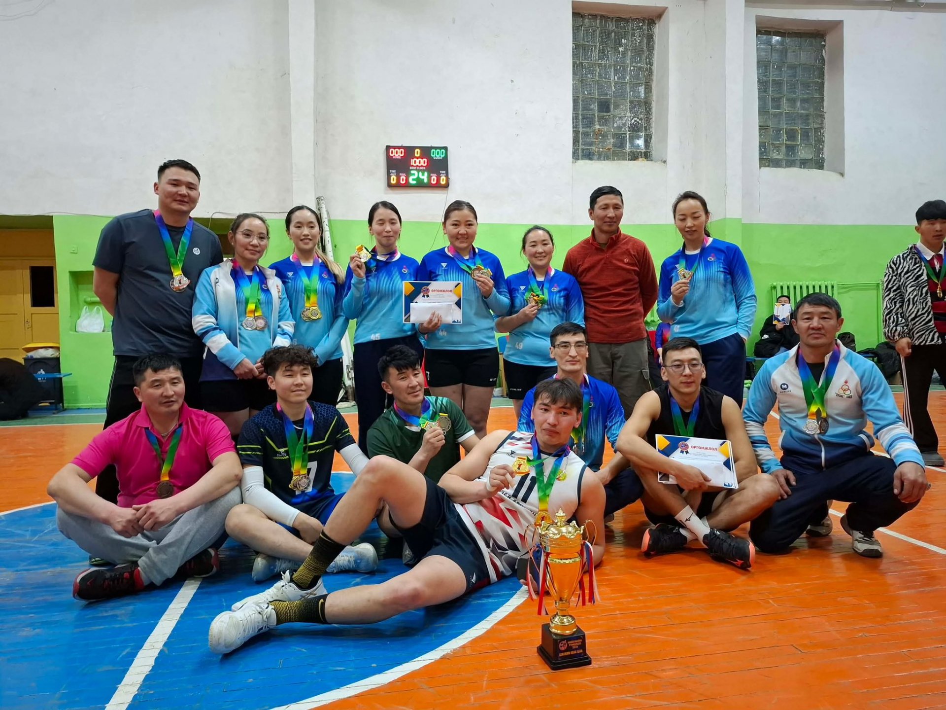 ГОВЬ-АЛТАЙ АЙМАГ ДАХЬ МЭРГЭЖЛИЙН БОЛОВСРОЛЫН СУРГУУЛИЙН ТҮНШЛЭГЧДИЙН ДУНД ШИЛЖИН ЯВАХ ЦОМЫН ТӨЛӨӨХ 3 ТӨРӨЛТ СПОРТЫН ТЭМЦЭЭН АМЖИЛТТАЙ БОЛЖ ӨНДӨРЛӨЛӨӨ.