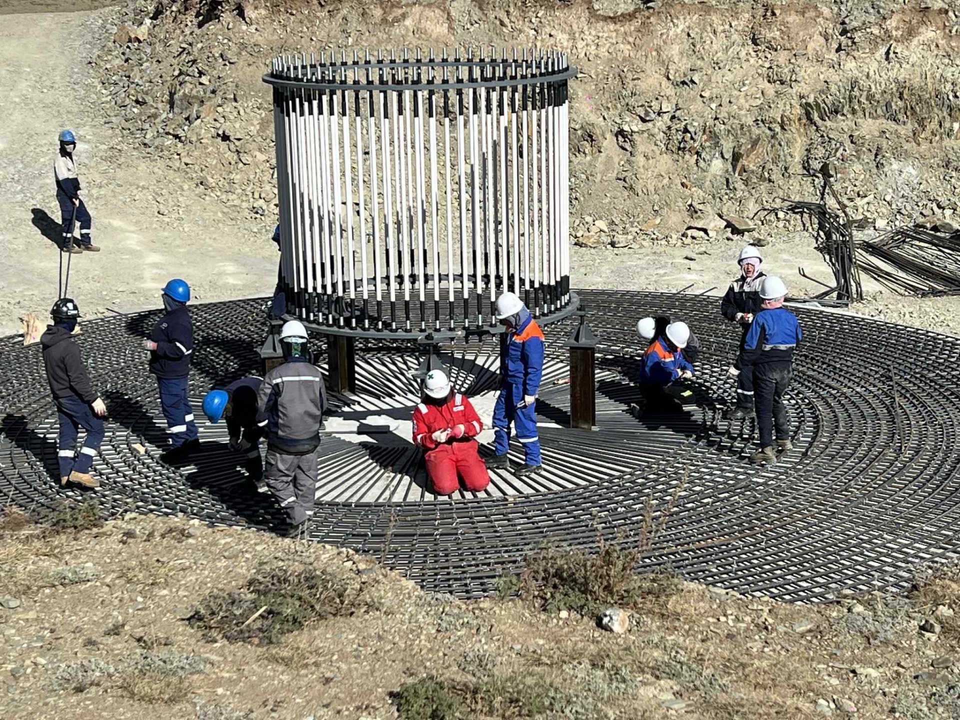 Барилгын засал чимэглэл мэргэжлийн III ангийн суралцагчид маань үйлдвэрлэлийн дадлагаа 