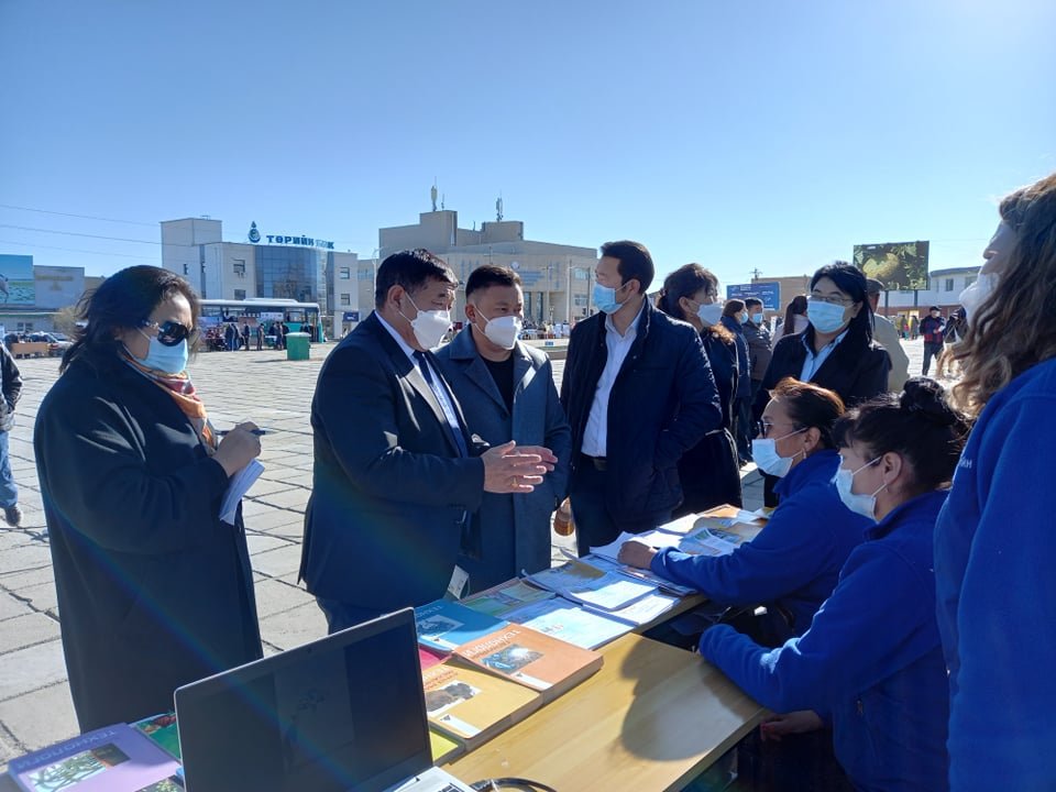 Төрийн байгууллагуудын үйл ажиллагааг иргэдэд сурталчлан  таниулах 