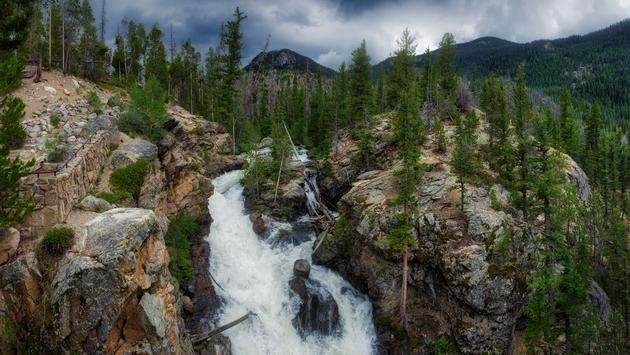 Tourists Are Leaving a Mess at National Parks