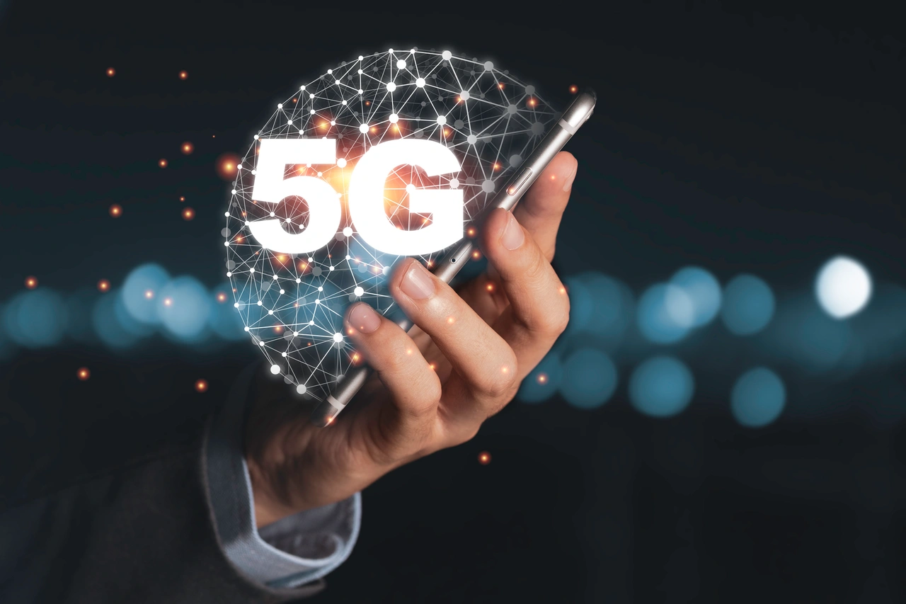 TRAINING COURSE: 5G-Advanced mobile broadband and future services