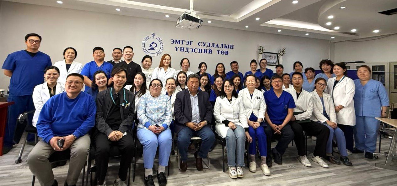 Эмгэг судлалын үндэсний төвийн нийт ажилтнуудад “Ёс зүй ба хандлага” сэдэвт сургалтыг амжилттай зохион байгууллаа.