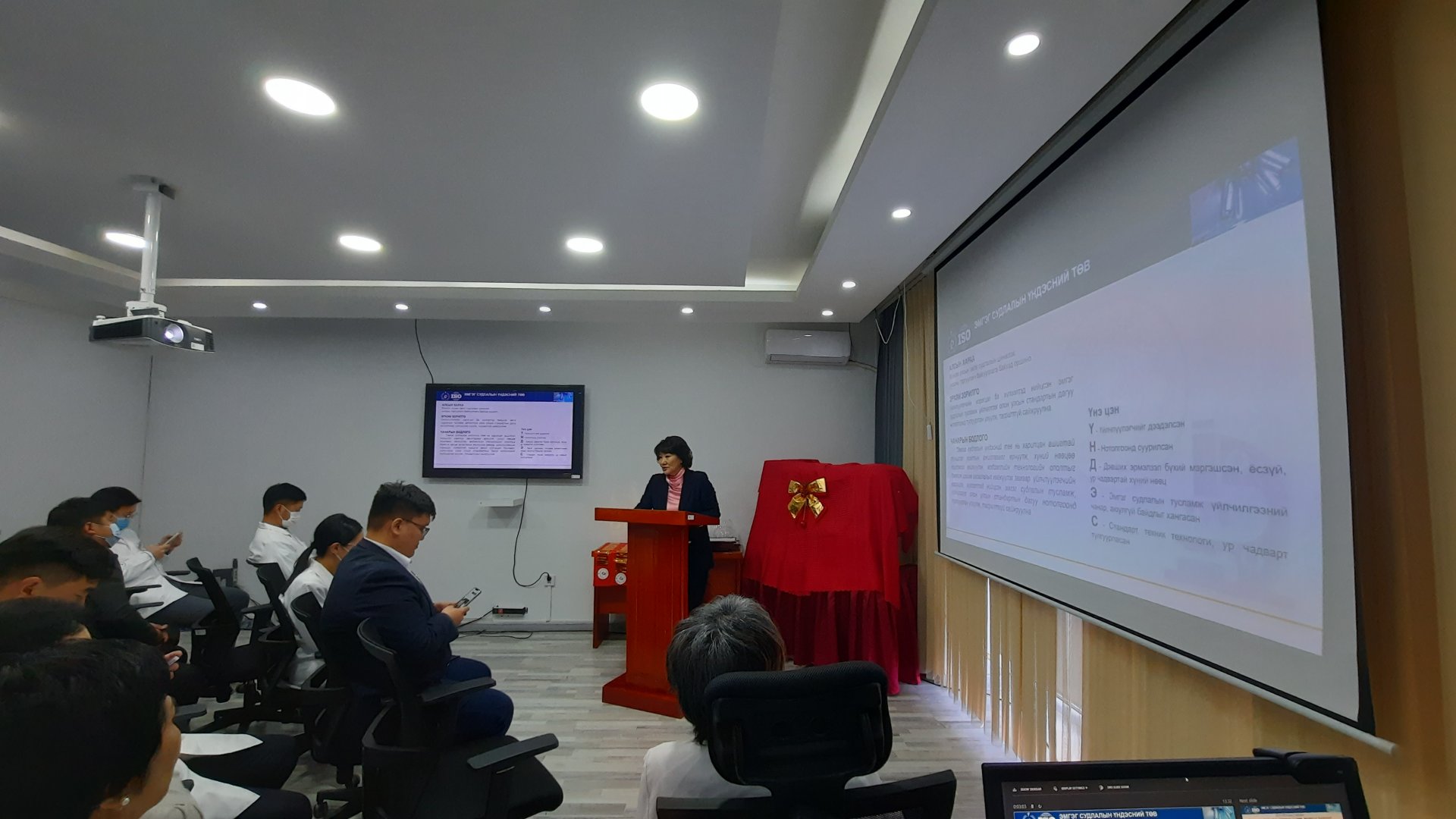 Эмгэг Судлалын Үндэсний Төвийн 2022 оны үйл ажиллагааны үр дүнгийн тайлангийн хурал амжилттай болж өндөрлөлөө
