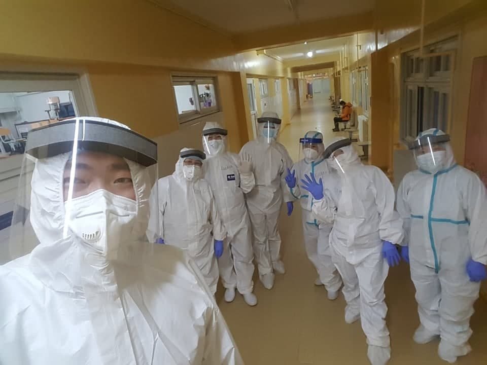Зорилтот бүлгийн иргэдэд ковидын шинжилгээ хийж байна