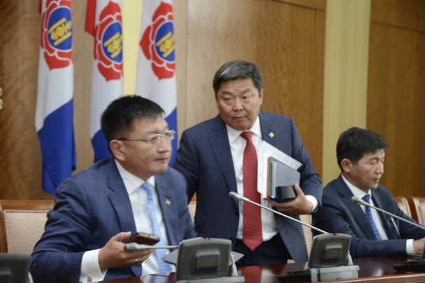 МАН-ын бүлэг Ч.Улааныг ХХААХҮ-ийн сайдад томилохыг дэмжлээ 