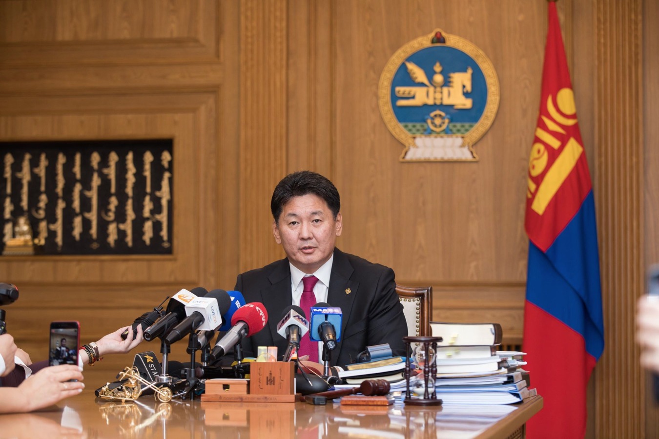 У.Хүрэлсүх: Я.Содбаатарын буруутайг тогтоовол хариуцлага тооцно 