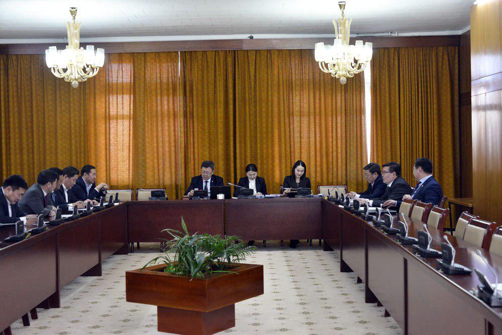 Засгийн газрыг огцруулах асуудлыг ирэх мягмар гарагт хэлэлцэнэ 