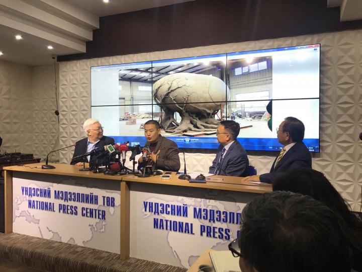 АСЕМ-ийг зохион байгуулагчид аудитын байгууллагыг 72 цагийн дотор нэр төр сэргээ гэв  