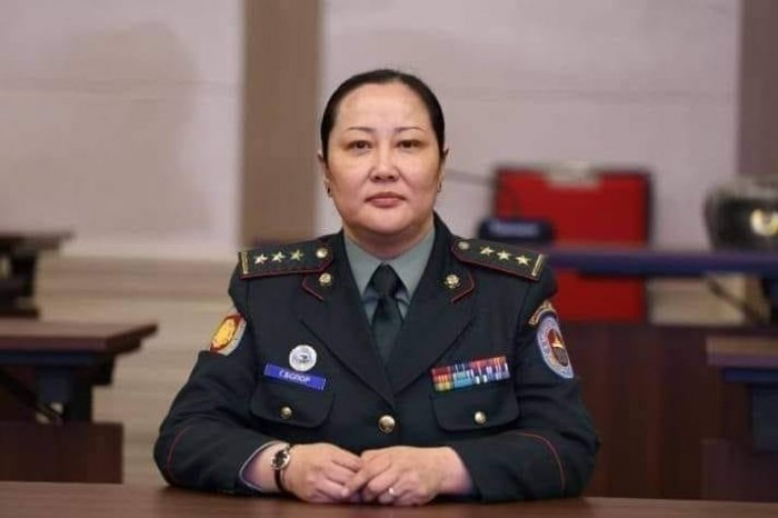 Монгол Улсад анхны эмэгтэй ГЕНЕРАЛ төрнө