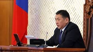 УИХ-ын дарга М.Энхболдыг 66.2 хувийн саналаар огцрууллаа