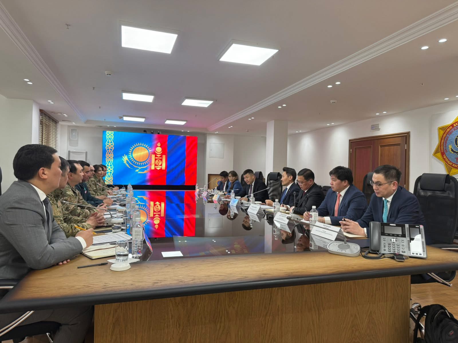 Онцгой байдлын салбарын хамтын ажиллагааг өргөжүүлнэ