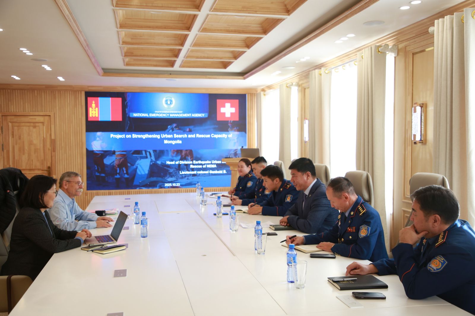 Төслийн үр дүнг хэлэлцэж, дунд ангиллын баг байгуулах талаар санал солилцлоо